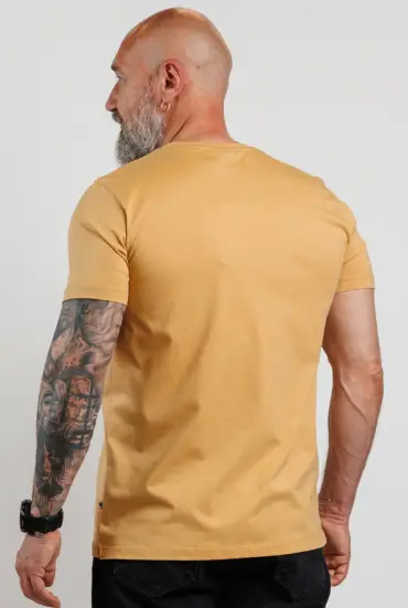 Yellowish-beige men's t-shirt