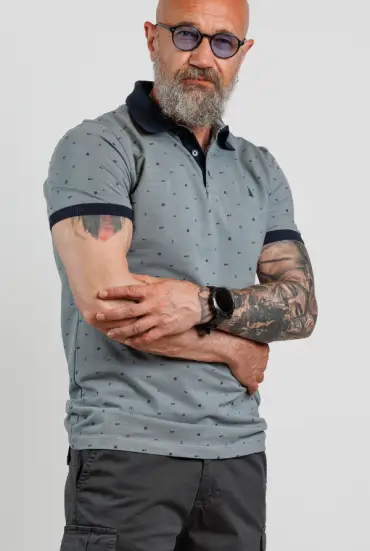 Patterned grey men's polo shirt 