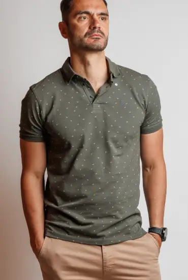 Patterned olive green men's polo 